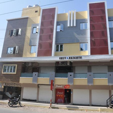 Hotel The Grand Shiva Gondal المظهر الخارجي الصورة