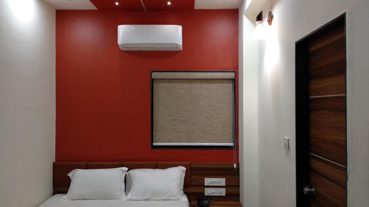 Hotel The Grand Shiva Gondal المظهر الخارجي الصورة