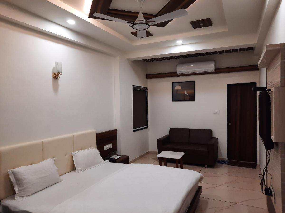 Hotel The Grand Shiva Gondal المظهر الخارجي الصورة