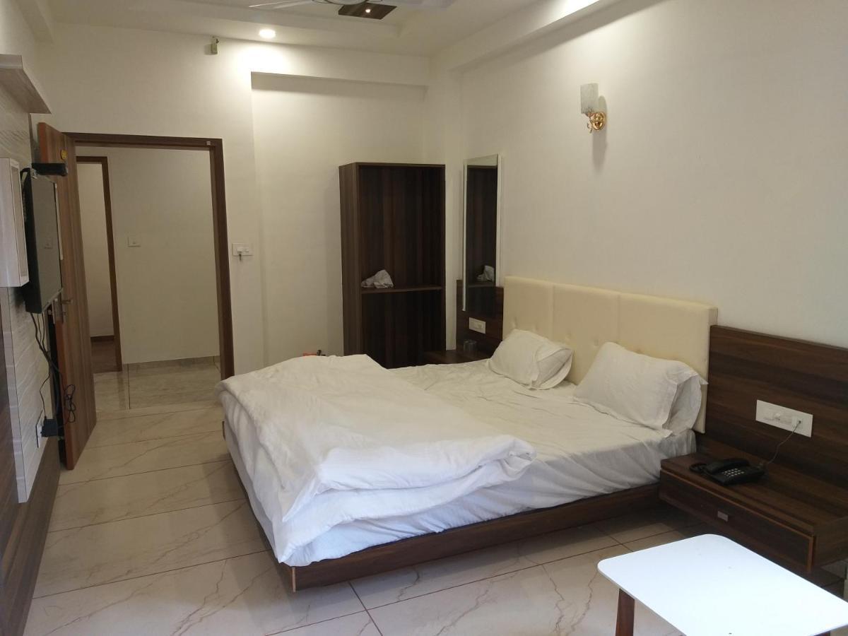 Hotel The Grand Shiva Gondal المظهر الخارجي الصورة